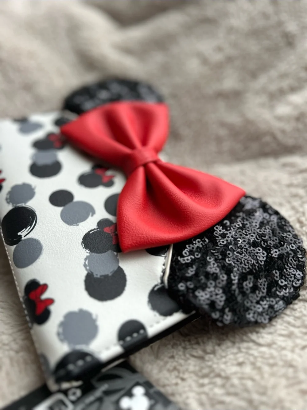 Loungefly Disney Minnie Mouse Sequin 3D Ears Snap Wallet NWT